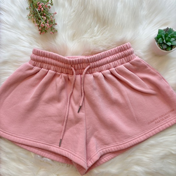 Comfrt Collection Pastel Pink Heavyweight Shorts - Picture 1 of 4